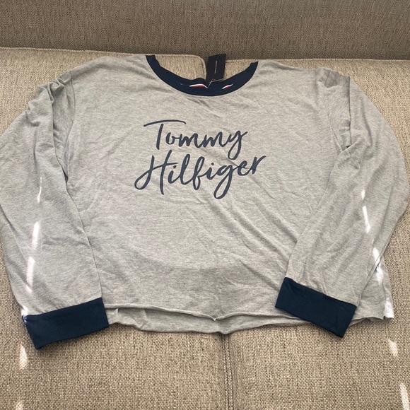 Tommy Hilfiger women’s shirt XL - Picture 1 of 2